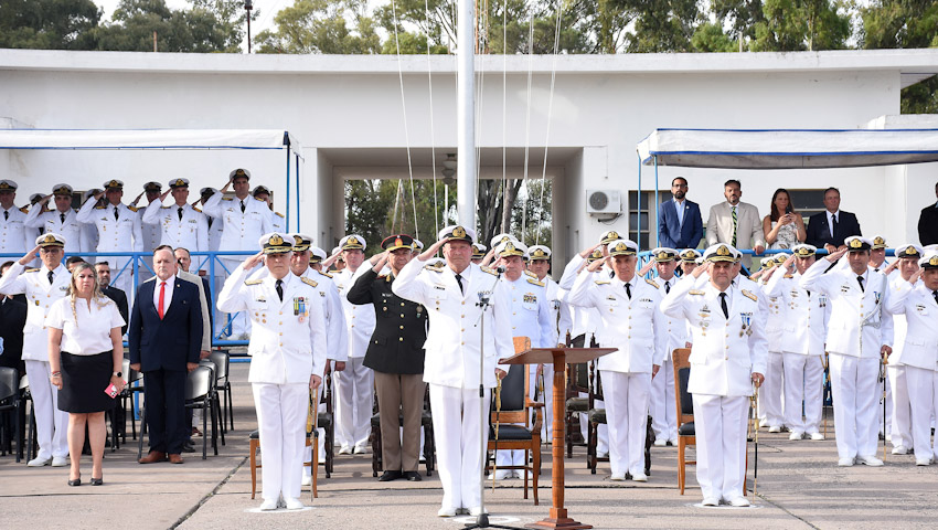 Presidió el Subjefe del Estado Mayor General de la Armada, Vicealmirante Marcelo Ricardo Flamini, junto al Comandante de Adiestramiento y Alistamiento de la Armada y al Comandante de la Infantería de Marina.