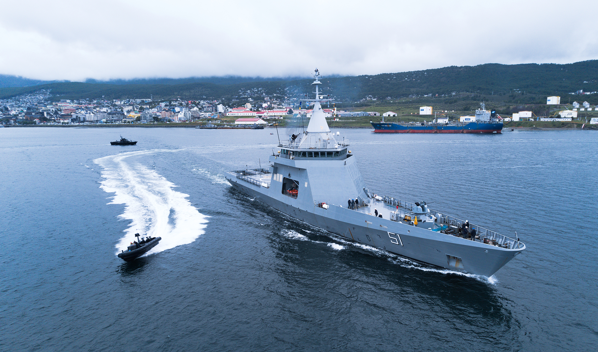 Tras 69 días como buque de estación, el “Bouchard” regresa a su apostadero en la Base Naval Mar del Plata; mientras que la “Robinson” puso proa a la Base Naval Puerto Belgrano.