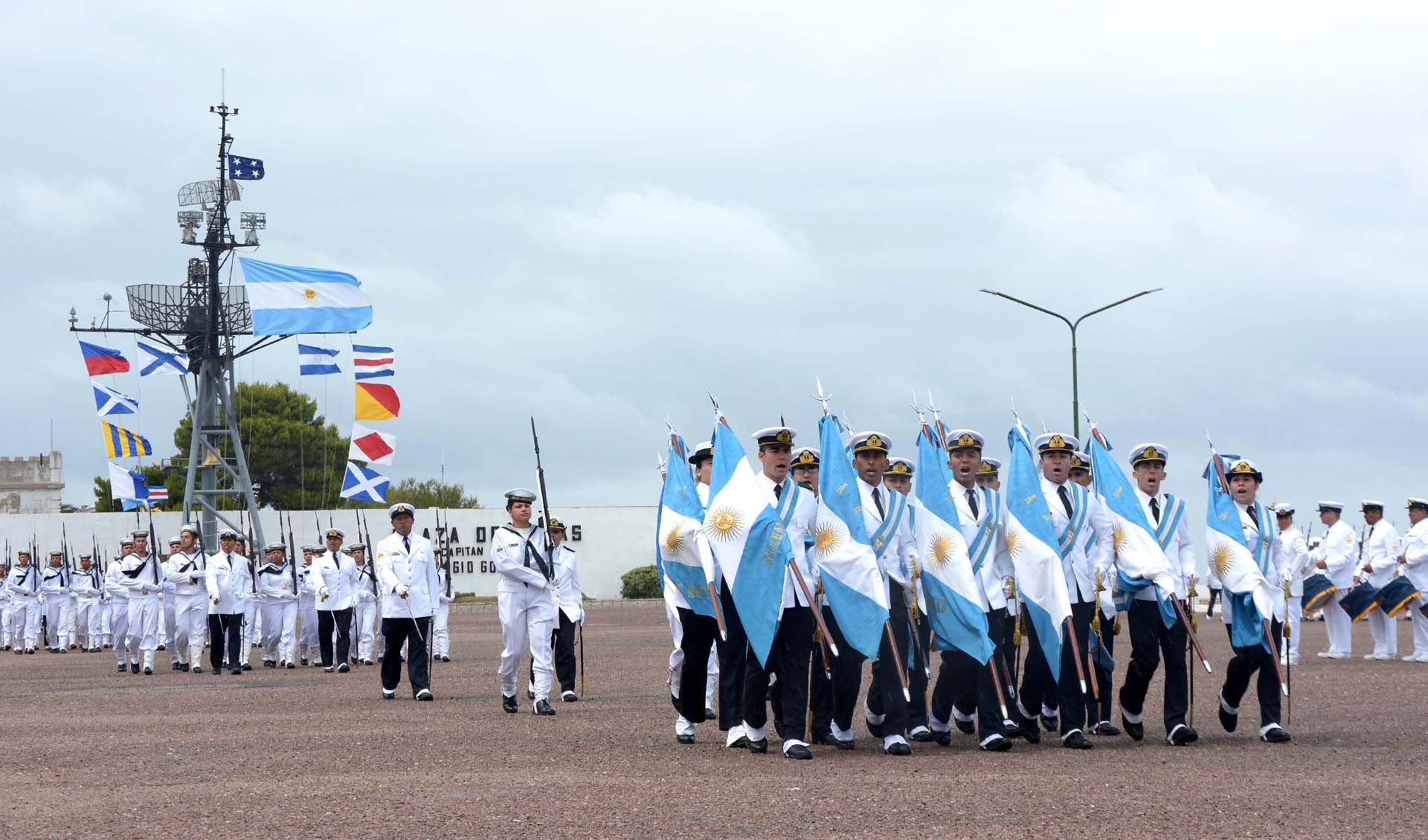 Fue presidida por el Jefe del Estado Mayor General de la Armada. Se inauguró un monumento en homenaje a dos buques veteranos de Malvinas.
