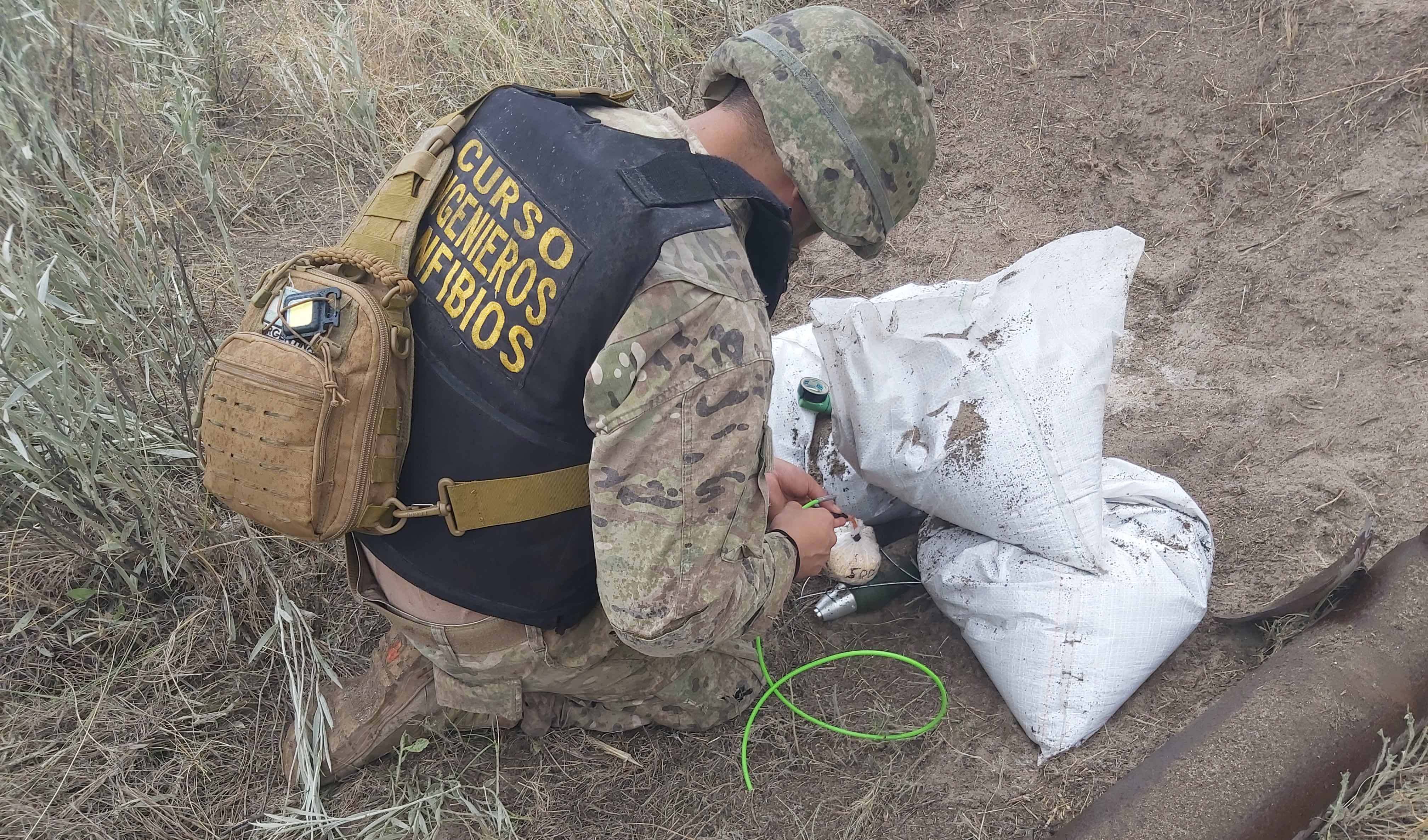 Los alumnos se adiestraron en la Base de Infantería de Marina Baterías. 