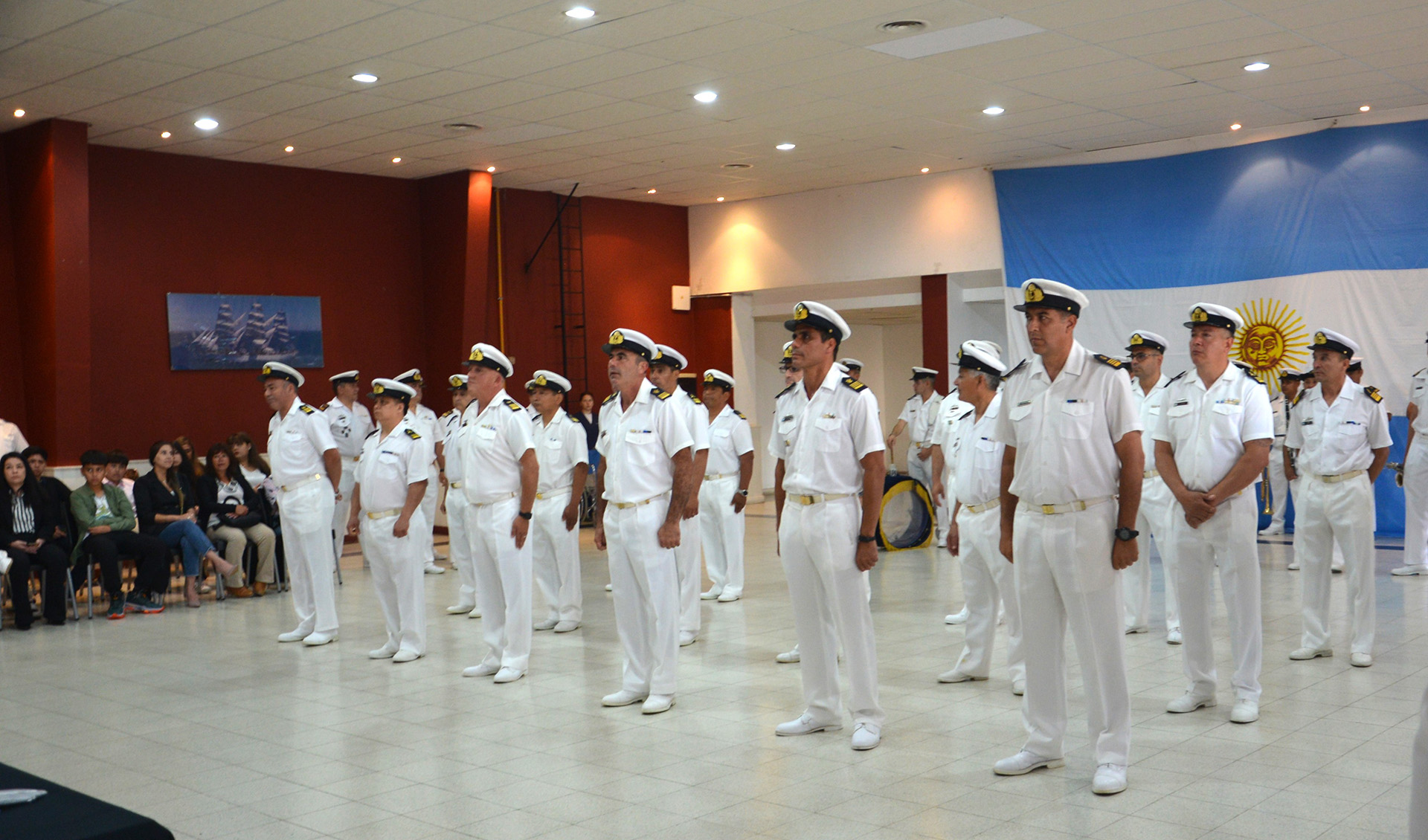 La ceremonia fue presidida por el Comandante del Área Naval Atlántica.