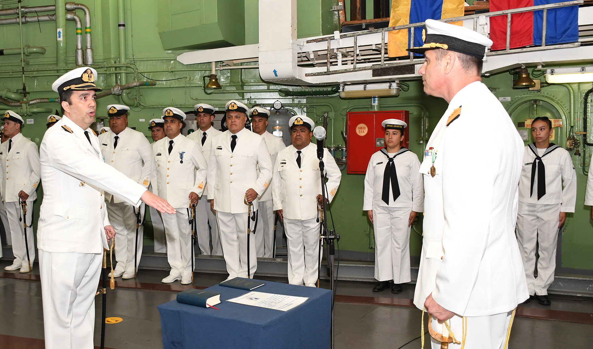 Tomó juramento el Capitán de Fragata Diego Nicolás Domínguez.