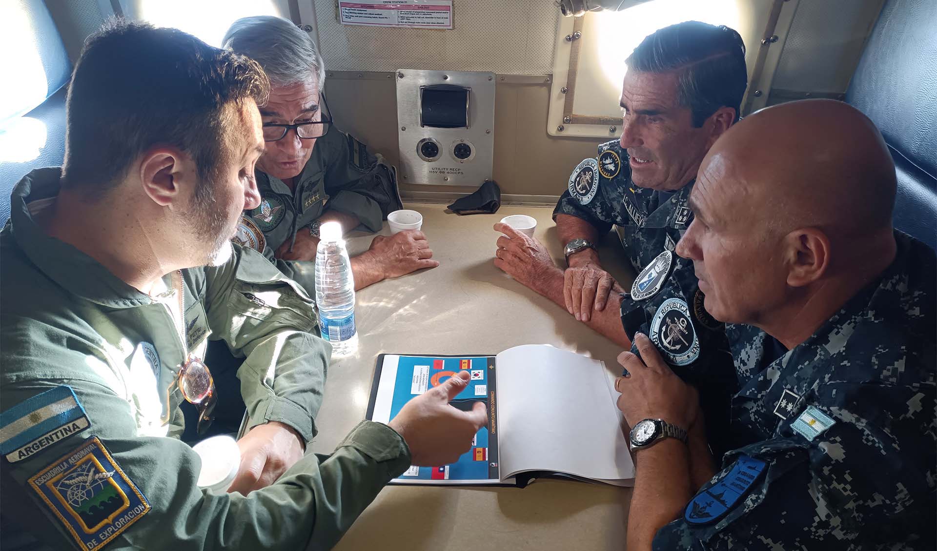 Lo hizo en el marco de la Operación Mare Nostrum I, bajo el control operacional del Comando Conjunto Marítimo, perteneciente al Estado Mayor Conjunto de las Fuerzas Armadas.