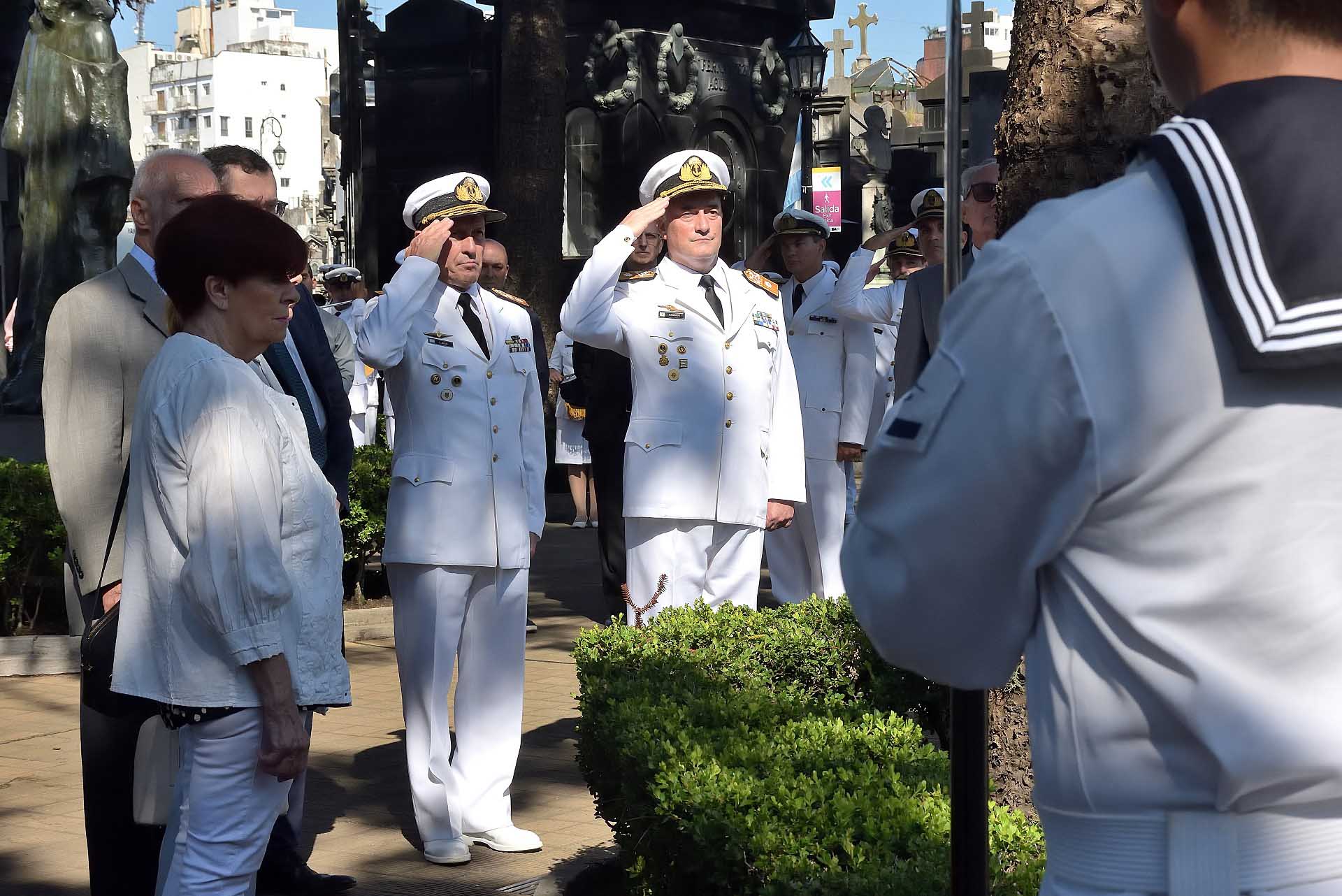 Fue presidida por el Secretario General de la Armada, Contraalmirante Enrique Antonio Balbi.