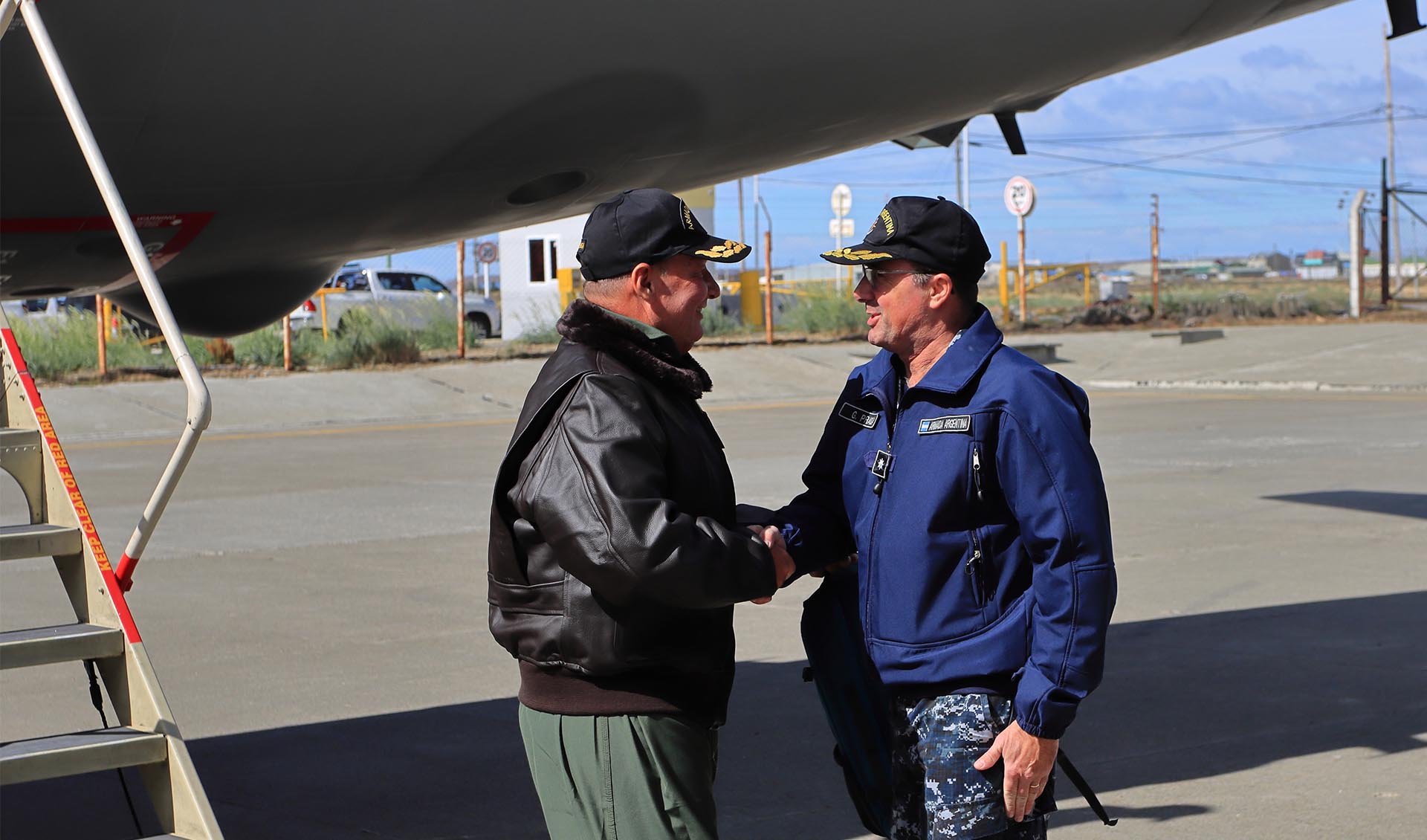 El Subjefe del Estado Mayor General de la Armada y el Comandante de Adiestramiento y Alistamiento de la Armada visitaron destinos en Ushuaia y Río Grande.