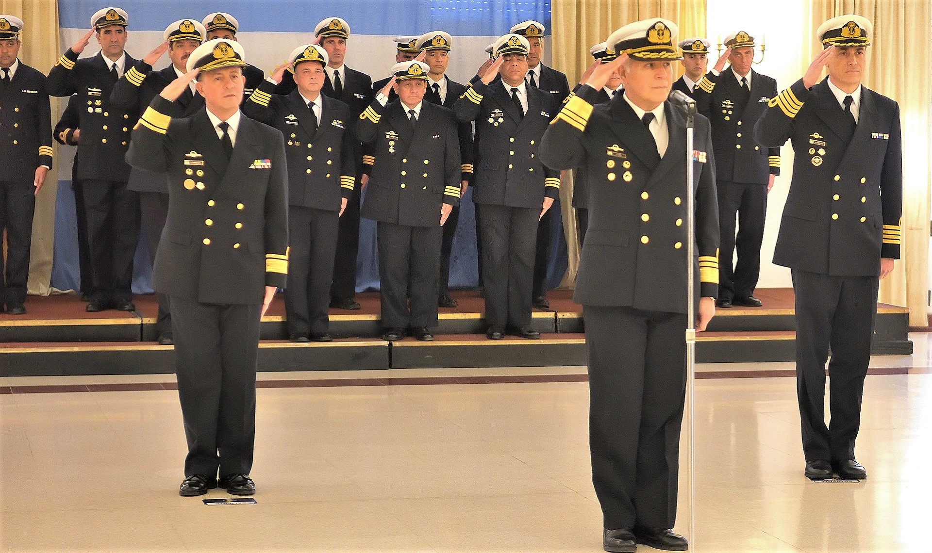 El Capitán de Navío Horacio Jorge Calafell asumió en reemplazo del Contraalmirante Rodrigo Martín Arriegues.