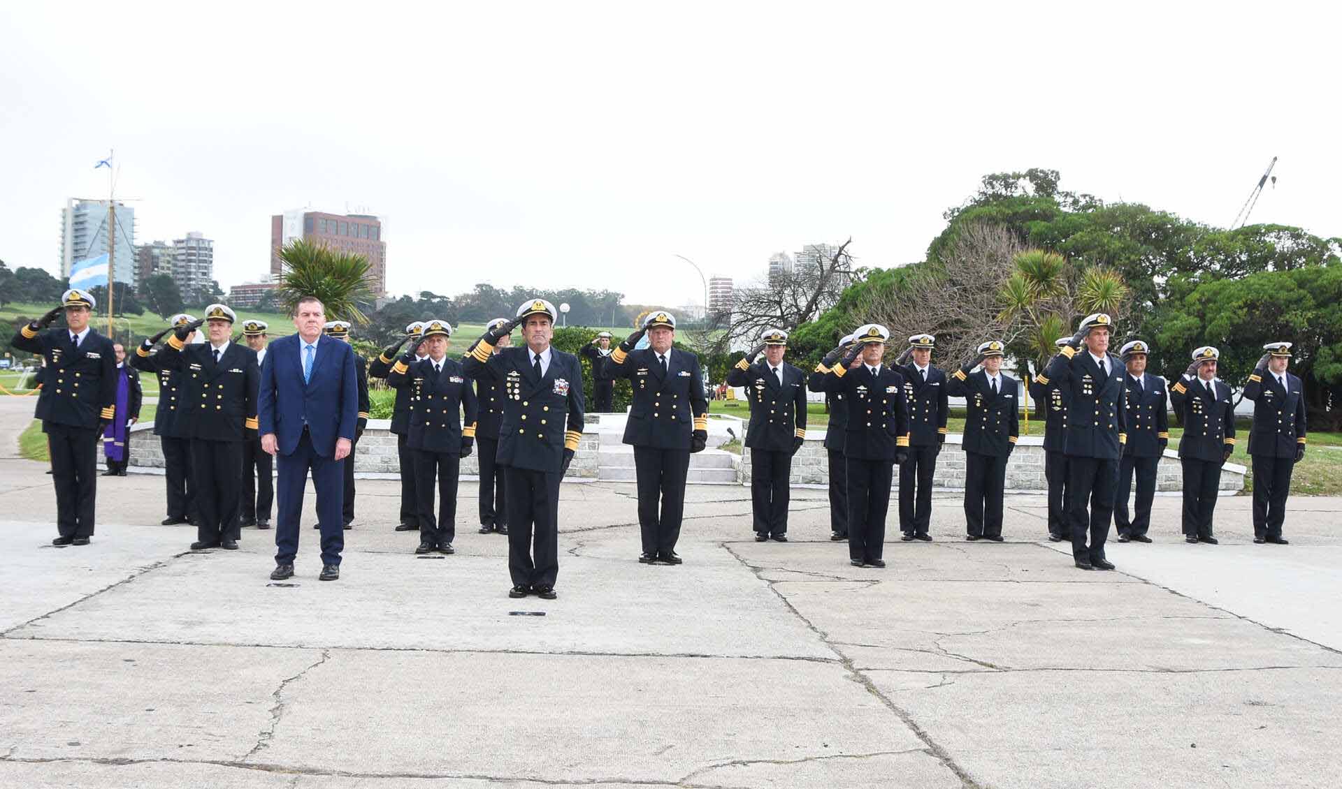 El acto estuvo presidido por el Jefe del Estado Mayor General de la Armada, Almirante Carlos María Allievi.