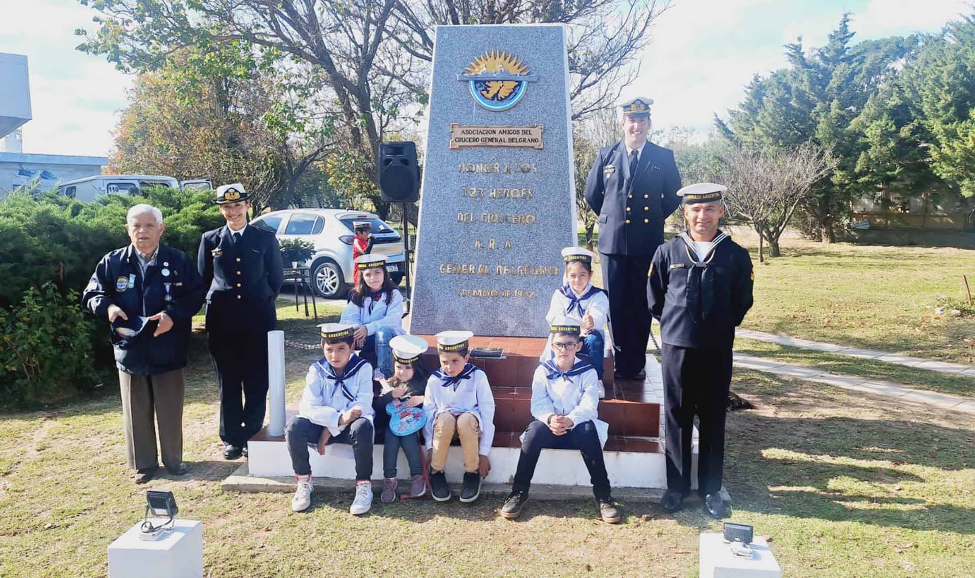 Participó del homenaje al crucero ARA “General Belgrano”, que le da nombre al establecimiento.
