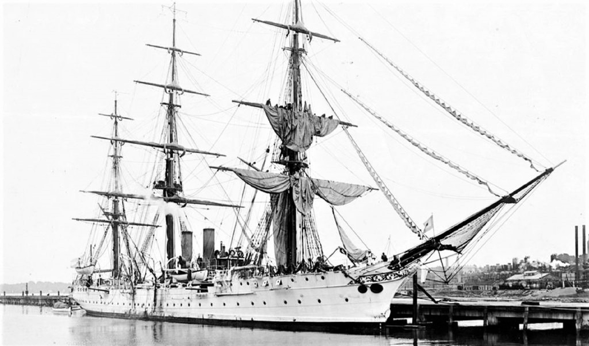 Esto representó un hito clave en la historia de la fragata Sarmiento, marcando su reconocimiento oficial como un bien patrimonial invaluable para la Nación Argentina.