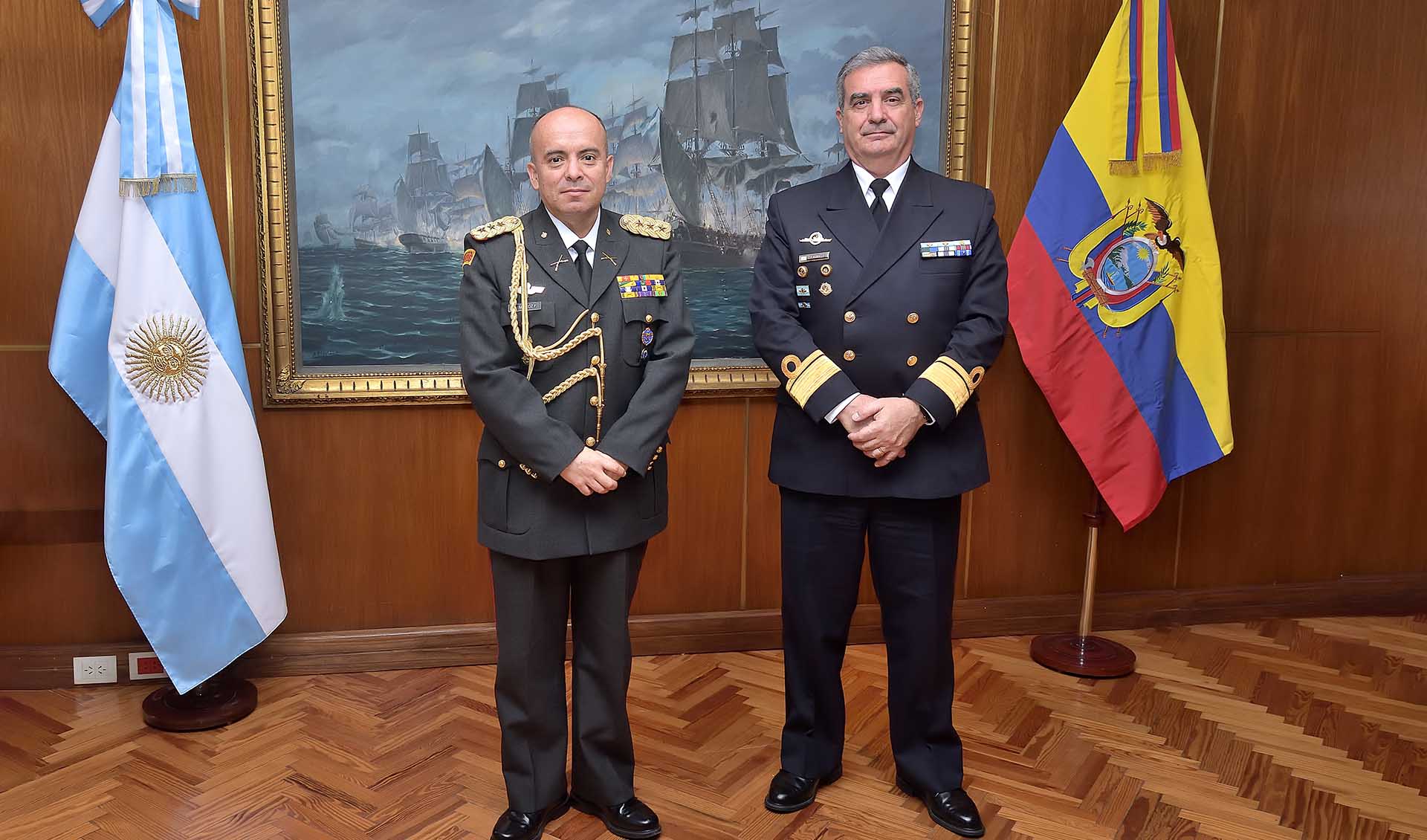 Durante el encuentro se actualizó el Plan de Cooperación Interinstitucional que aborda aspectos como la interoperabilidad, la cooperación en el área de personal y el apoyo logístico, entre otros.