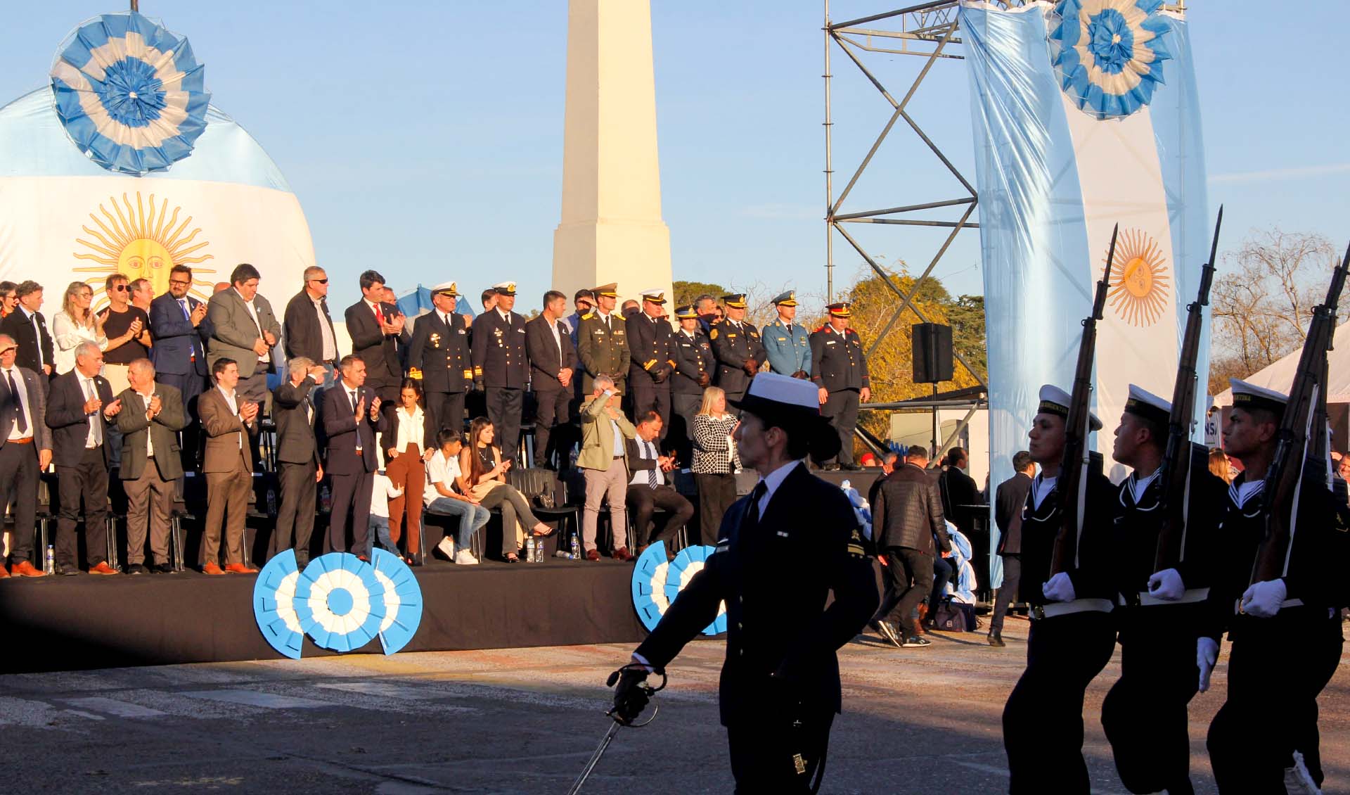 En la ciudad entrerriana, Fuerzas Armadas y de Seguridad participaron del desfile junto a organizaciones civiles.