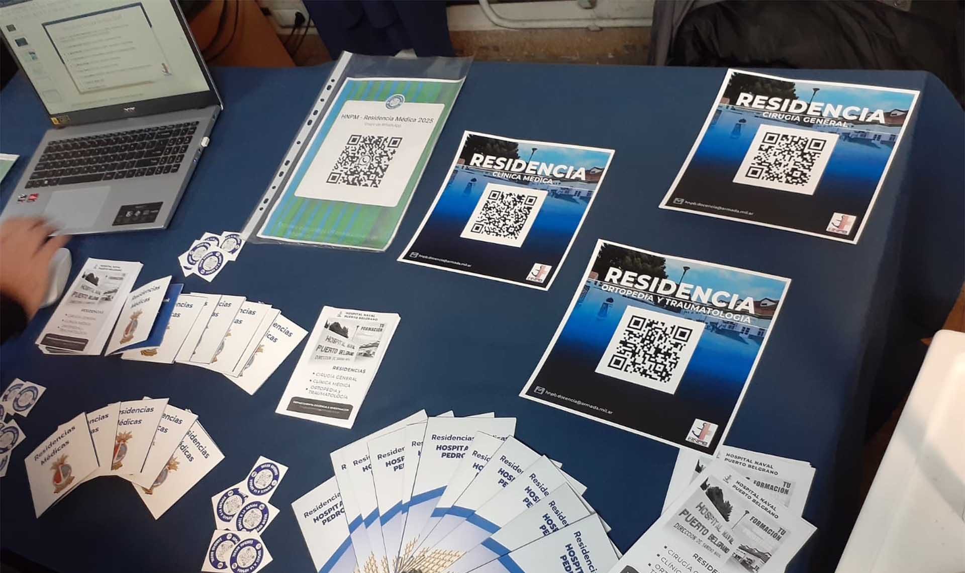 En la misma presentó su oferta de Residencias Médicas.
