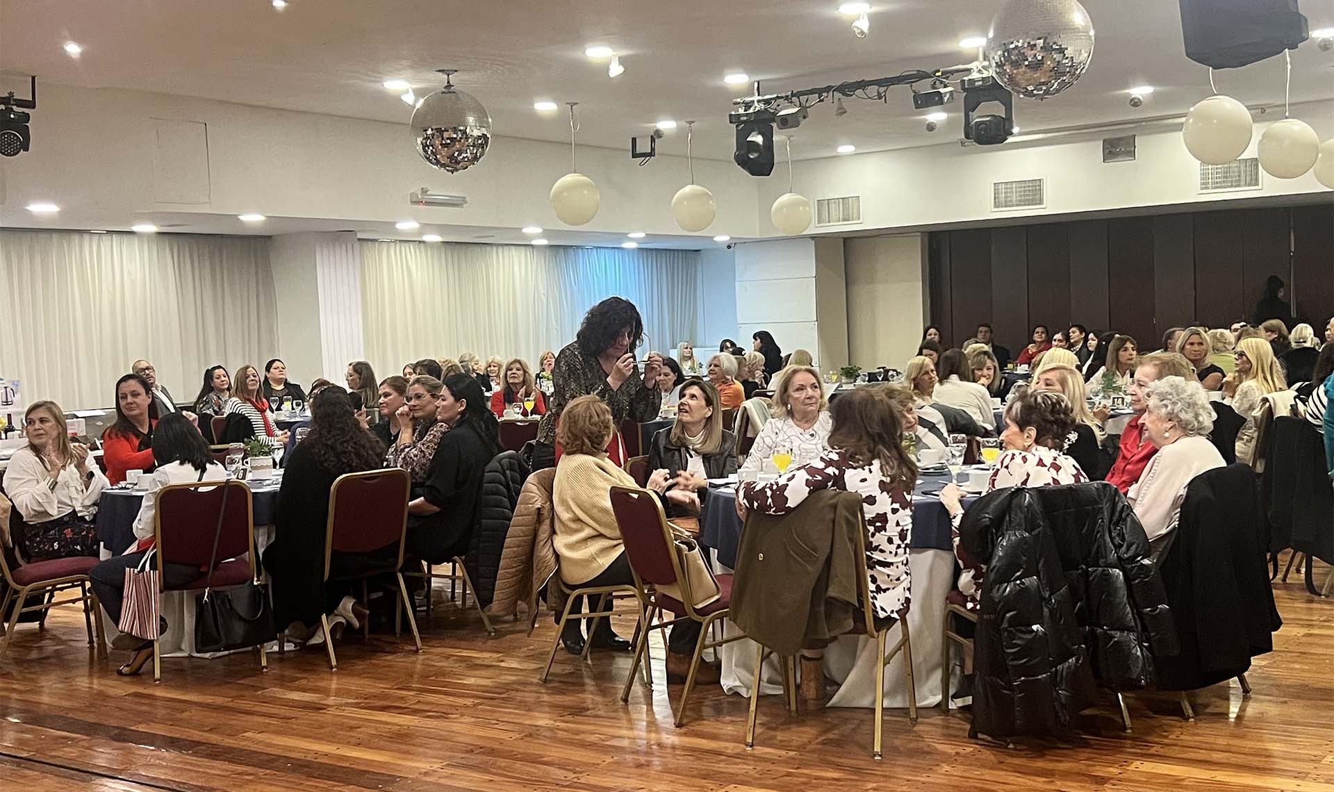 El tradicional evento tuvo lugar en el Círculo Oficiales de Mar y congregó a más de 270 personas.
