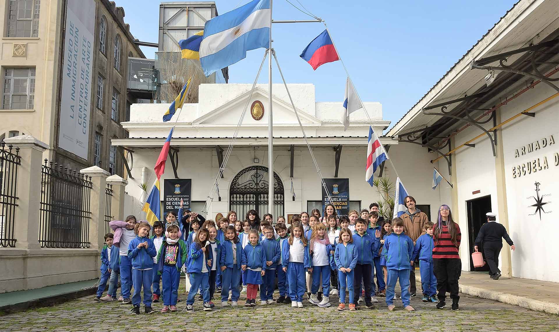 Los menores, pertenecientes al Instituto de enseñanza Glaux de Villa del Parque, participaron de una jornada educativa y musical.
