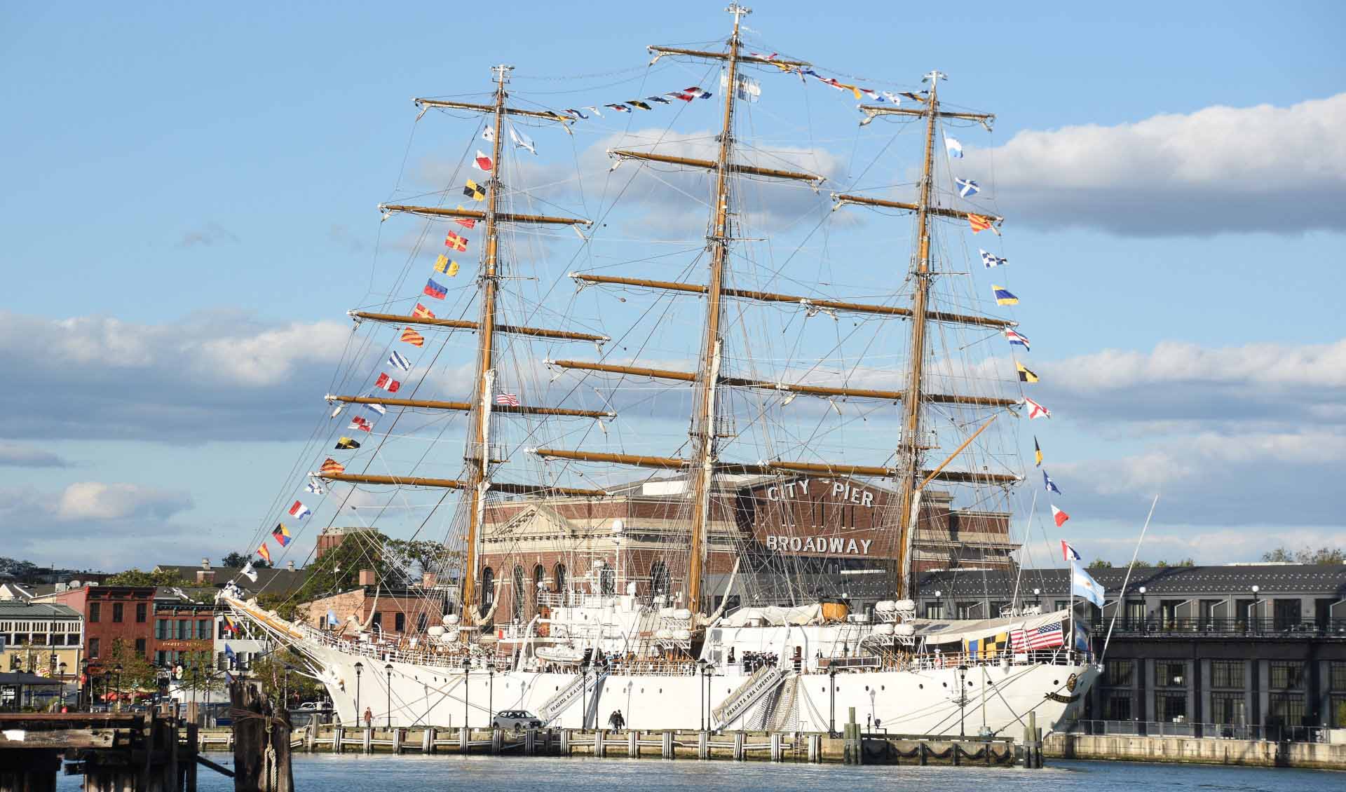 Luego de su estadía en Baltimore, comenzó su periplo de 8 días rumbo Sur, con destino a Santo Domingo, a donde tiene previsto arribar el 21 de octubre.