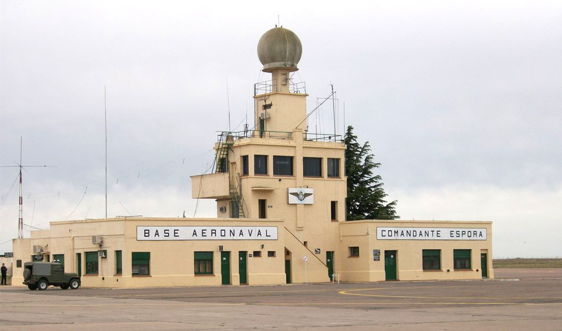 Con la participación de disertantes de distintas áreas, se abordaron temáticas relacionadas a los factores que inciden en el ser humano durante el vuelo.