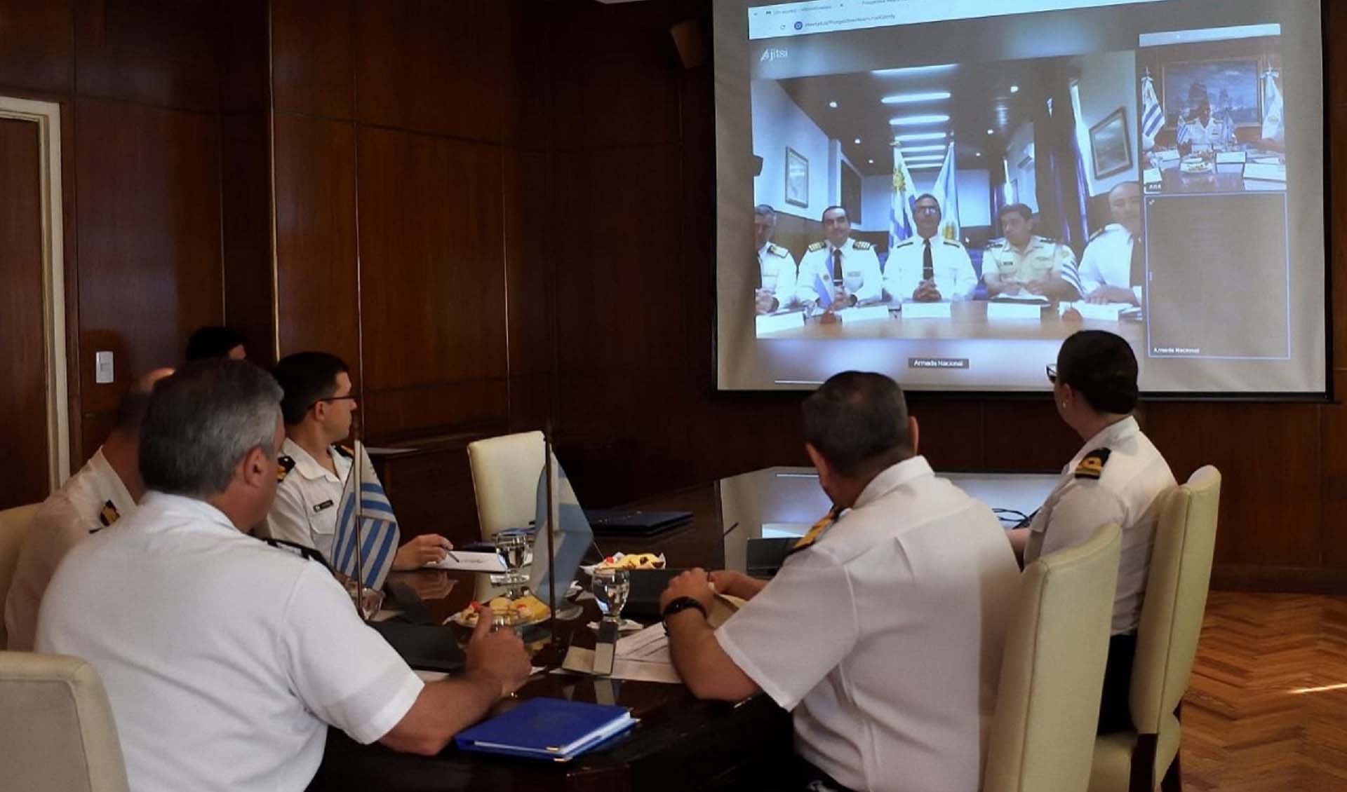 Durante el encuentro se actualizó el Plan de Cooperación Bilateral respecto a las operaciones y ejercicios combinados, cooperación logística, cursos, intercambios profesionales y de información.