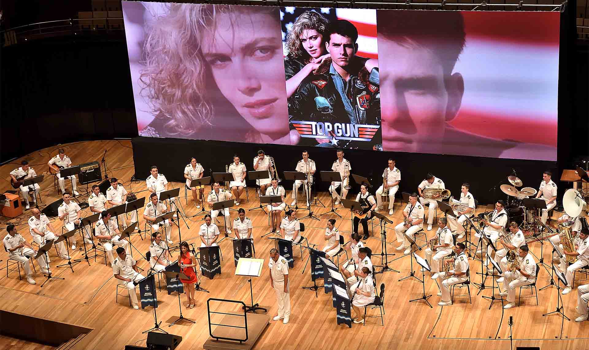La Banda de Música del Estado Mayor General de la Armada se lució nuevamente en el Palacio Libertad con un concierto dedicado a las grandes bandas sonoras de películas.