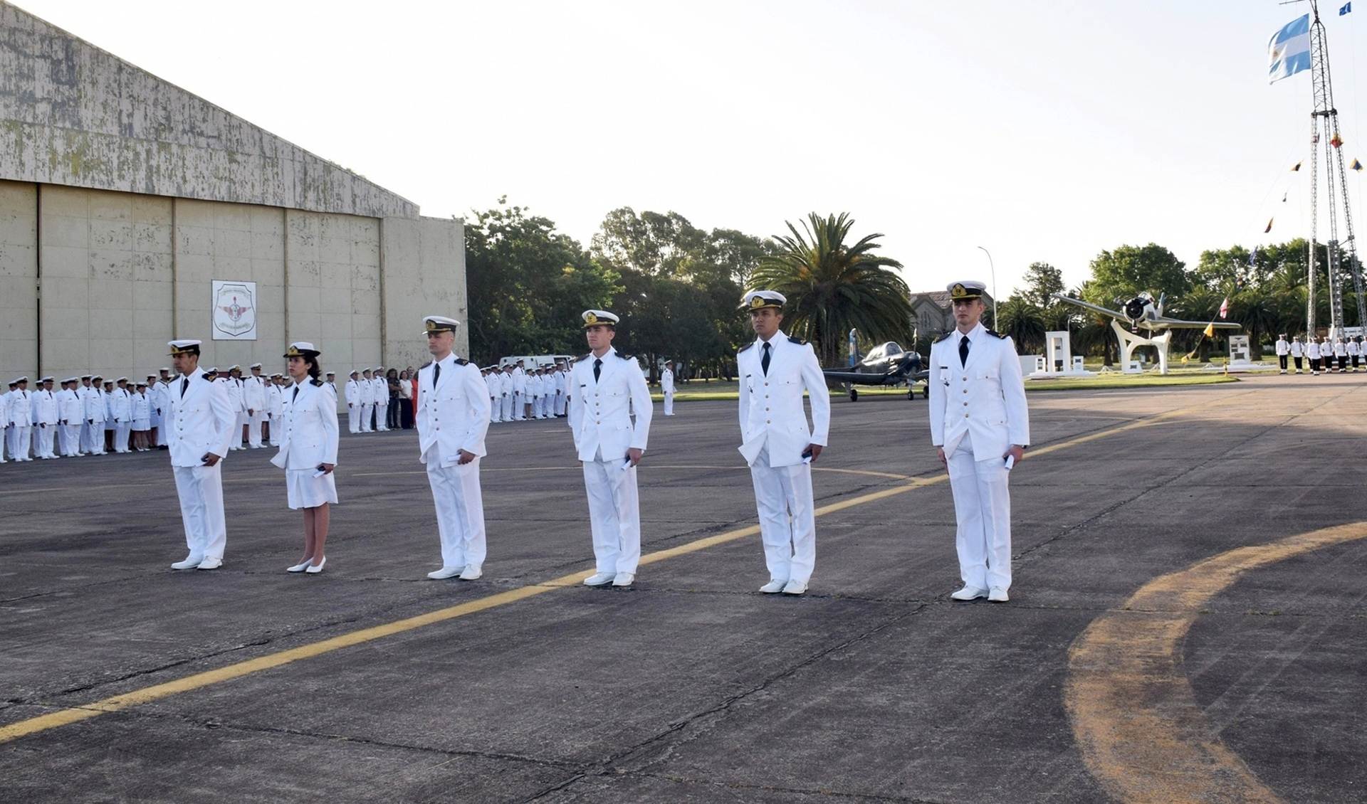 Los jóvenes complementaron las etapas teórica y práctica del Curso Orientación Aviador Naval.