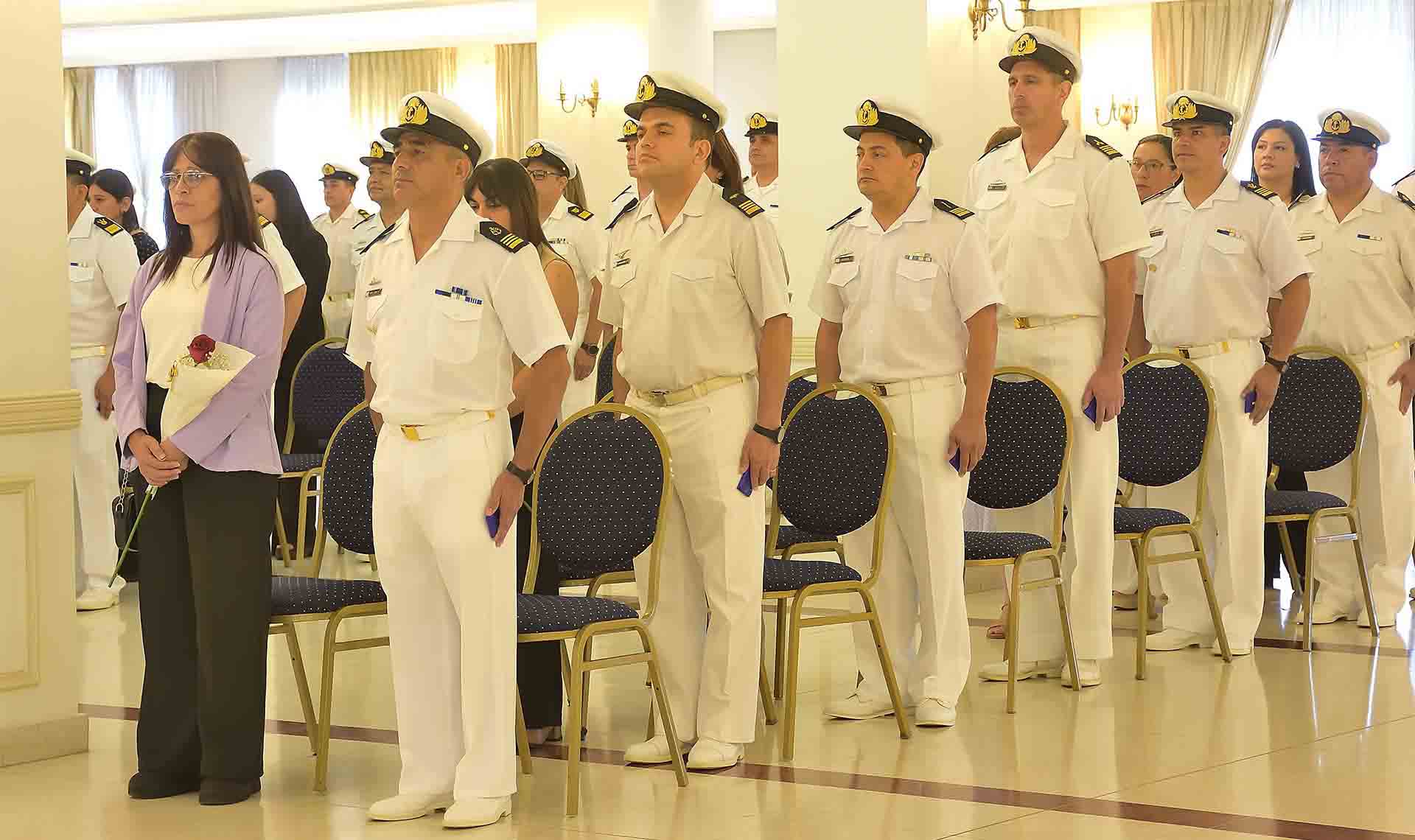 Los Suboficiales Principales recientemente ascendidos recibieron sus distintivos de grado en la sede de la Armada Argentina.