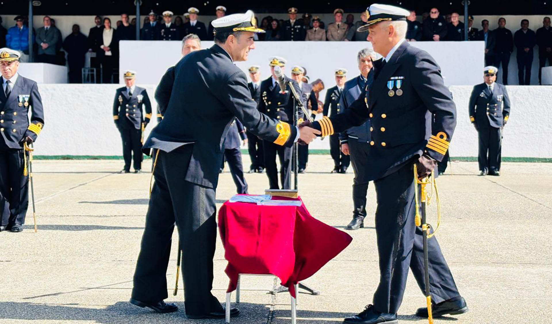 Tomó el cargo el Capitán de Navío Sebastián Mariano Carrasco.