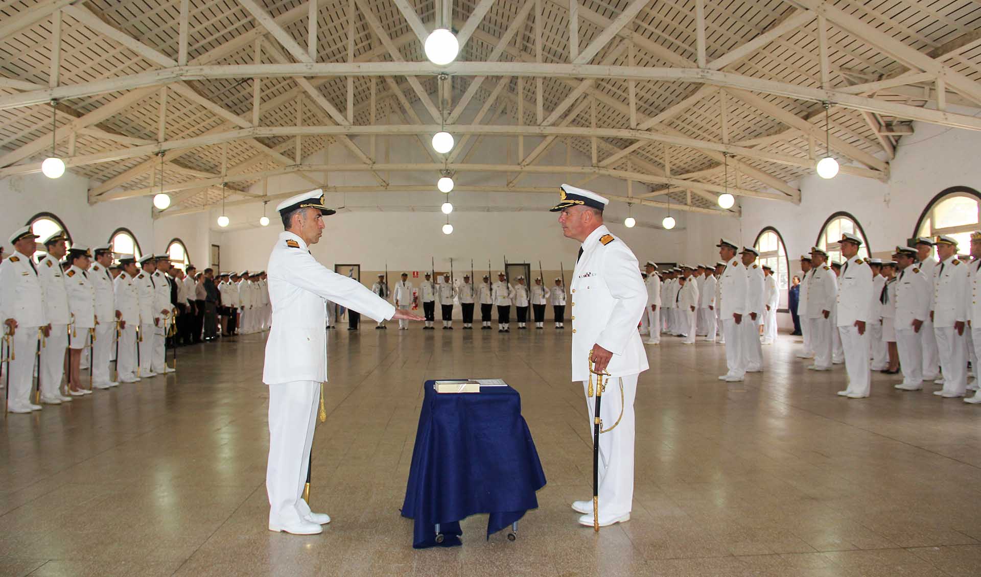 El Capitán de Fragata Alejandro Adrián Arroyo reemplazó al Capitán de Navío Jorge Eduardo Nieto.