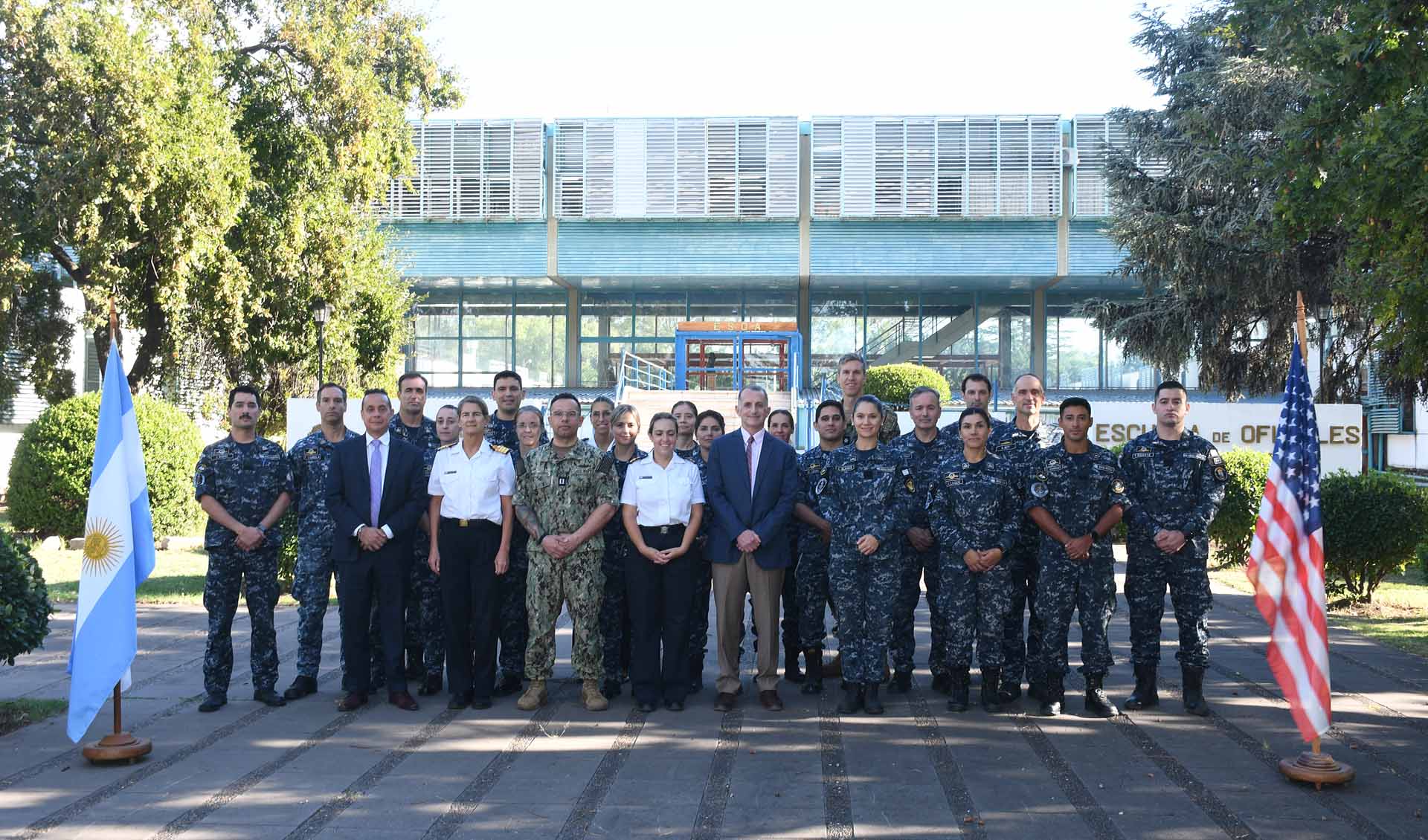 Tuvo lugar en la Escuela de Oficiales de la Armada.