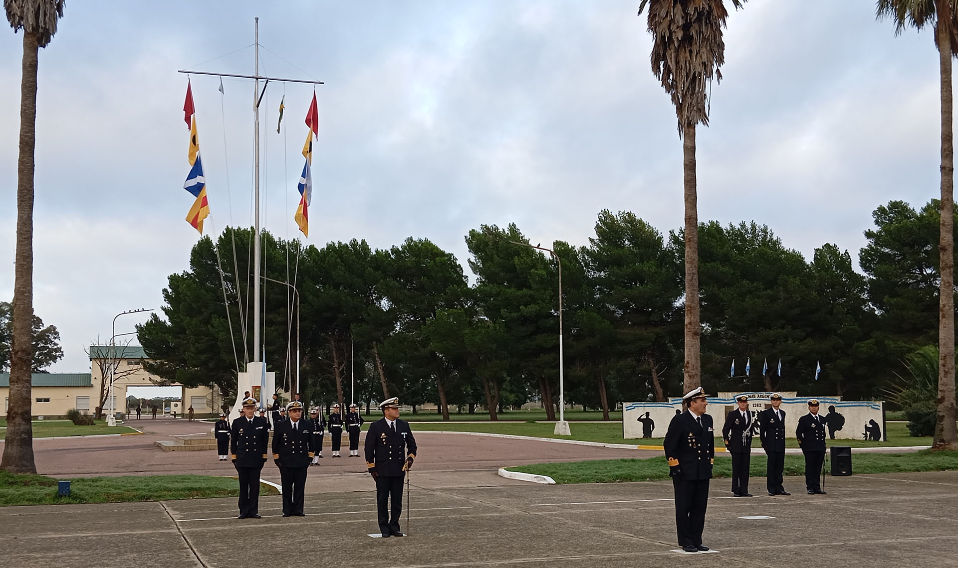 En una jornada cargada de emotividad y simbolismo, cuarenta VGM regresaron al batallón que los forjó para conmemorar el 2 de abril.