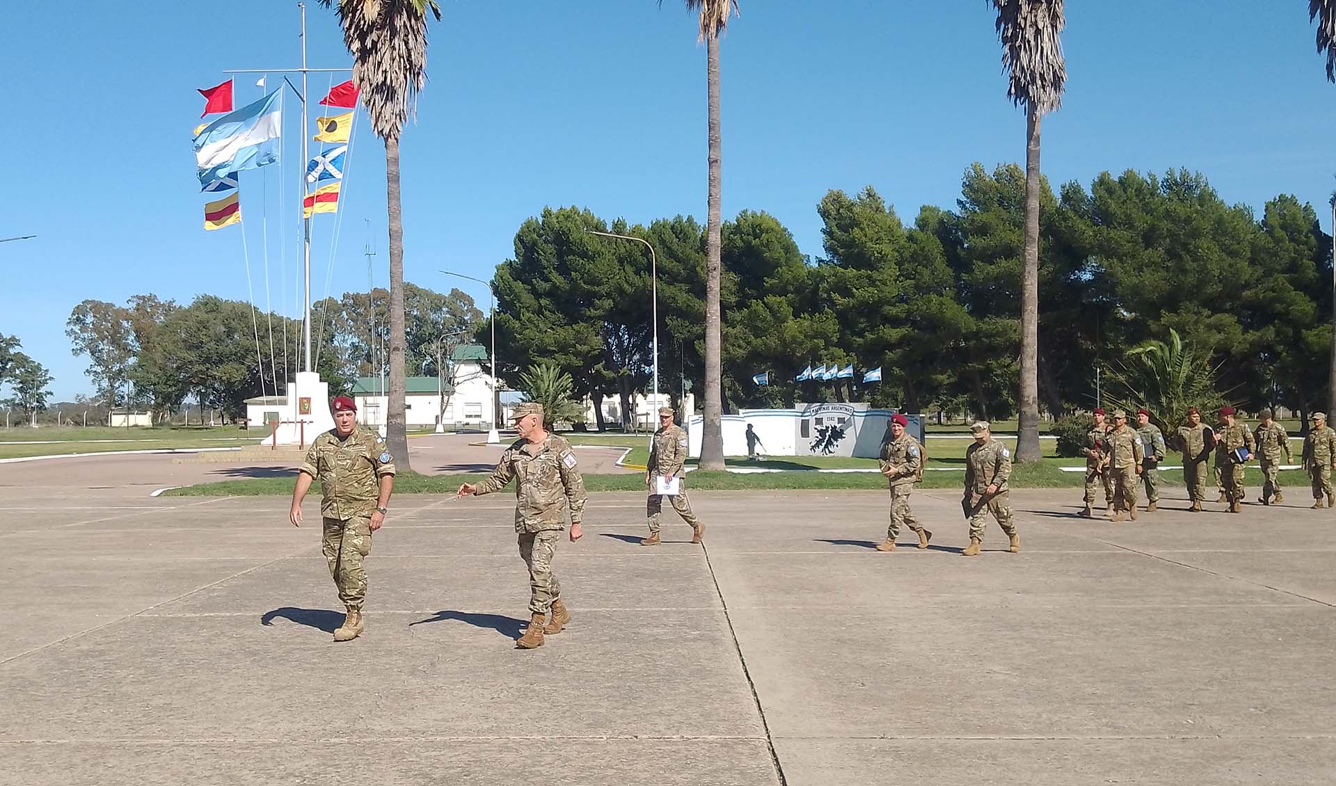 La actividad, encabezada por el Coronel Ezequiel Ricardo Mones Ruiz, evaluó el alistamiento del Batallón de Infantería de Marina N° 2 como unidad núcleo. La visita se enmarca en las actividades previas a las reuniones bilaterales con la República de Chile. 