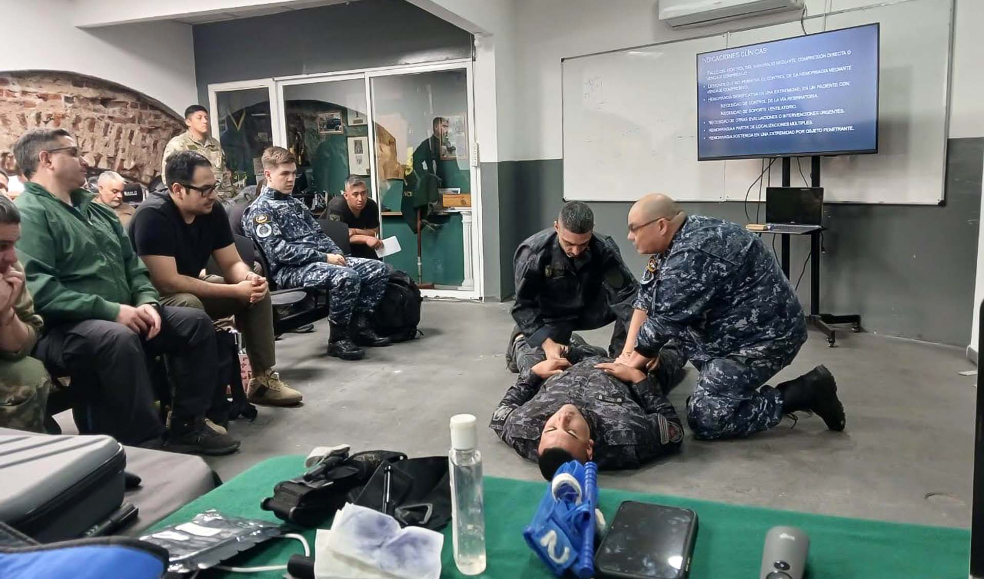 Incorporó recientemente el curso Tactical Emergency Casualty Care (TECC), que permite la capacitación bajo estándares internacionales.
