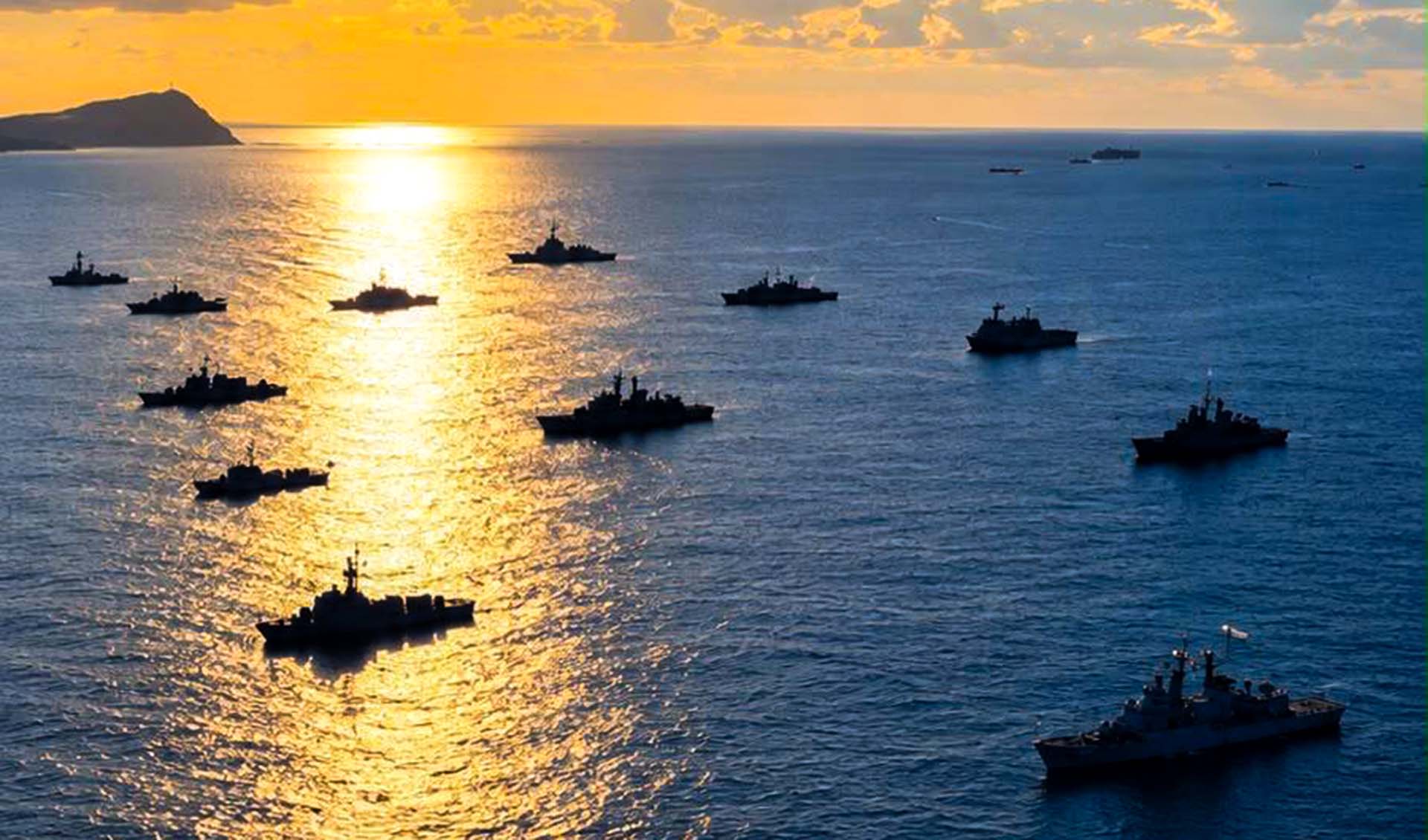 La unidad de la Armada Argentina y la aeronave Fennec embarcada integran uno de los Grupos de Acción de Superficie en la fase Pacífico del Ejercicio UNITAS LXVII.