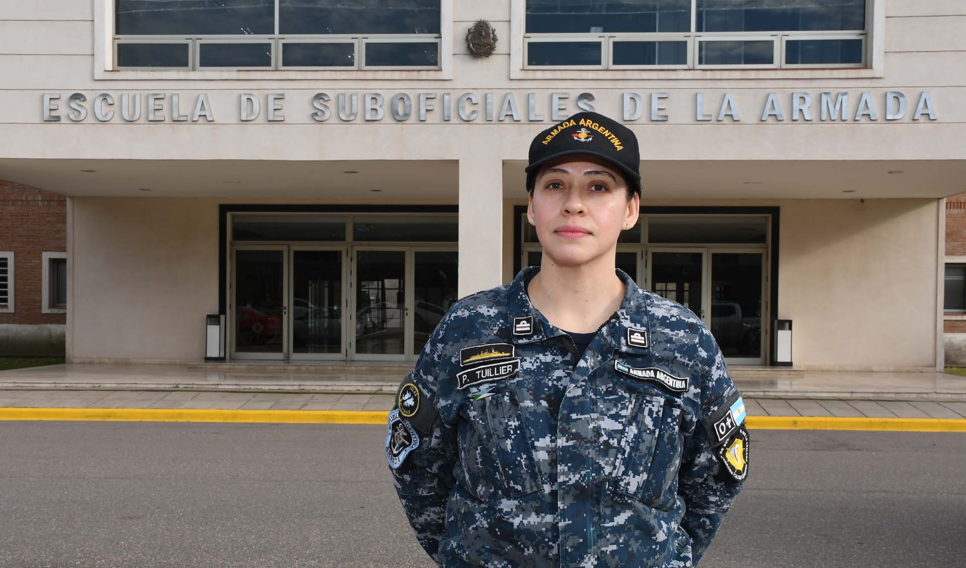 Con más de dos décadas de trayectoria naval, la Teniente de Navío Comunicante Patricia Marcela Tuillier repasa una historia marcada por destinos, aprendizajes y vocación de servicio.
