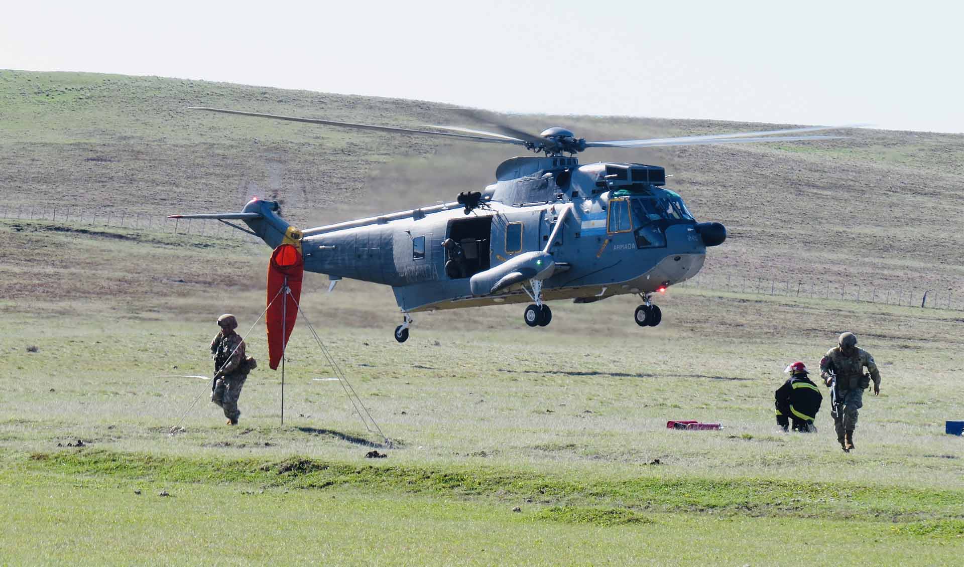 La Brigada de Infantería de Marina Austral se ejercitó junto a unidades de la aviación naval